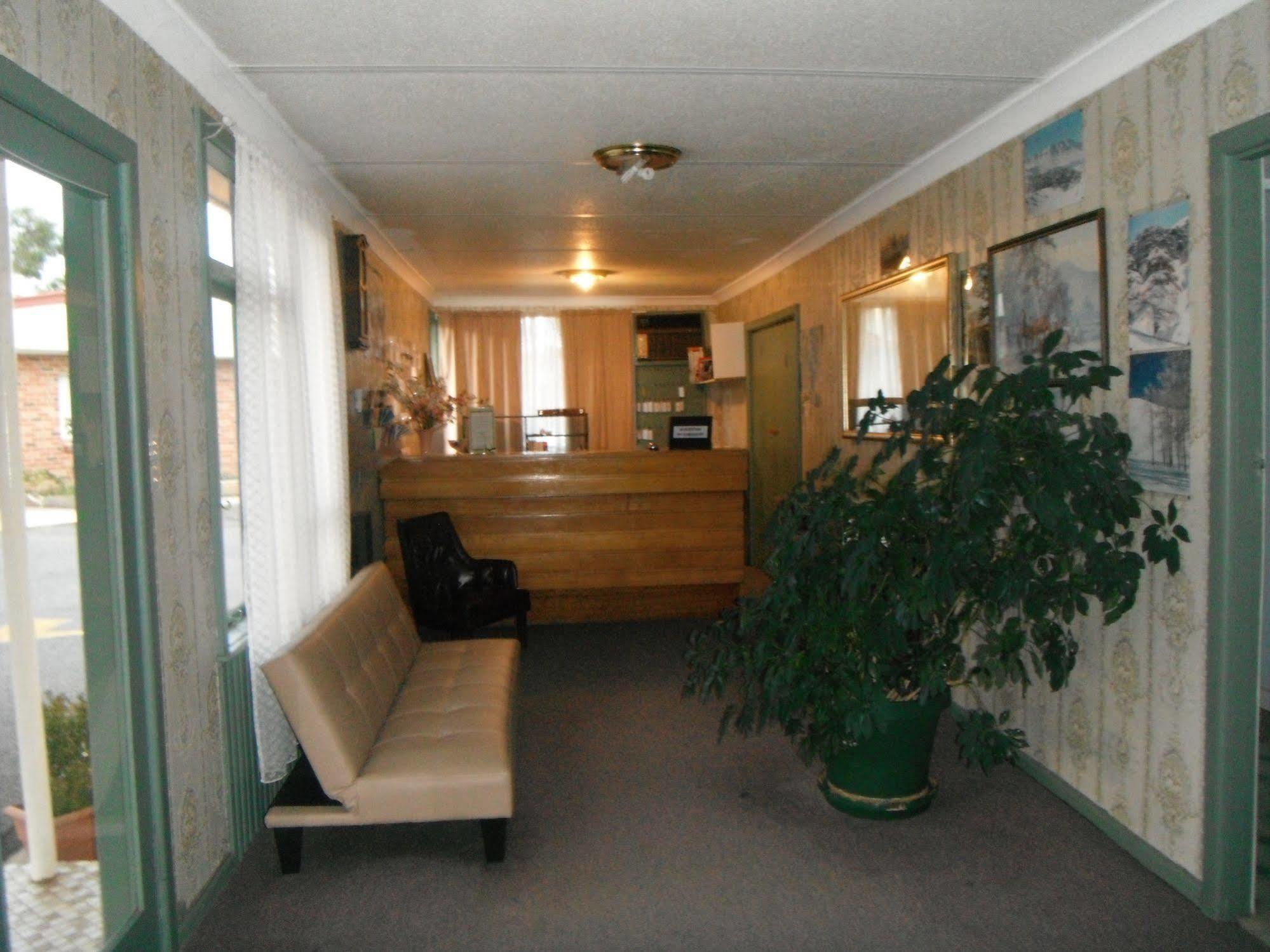 Coomacountry Club Motor Inn Exterior foto
