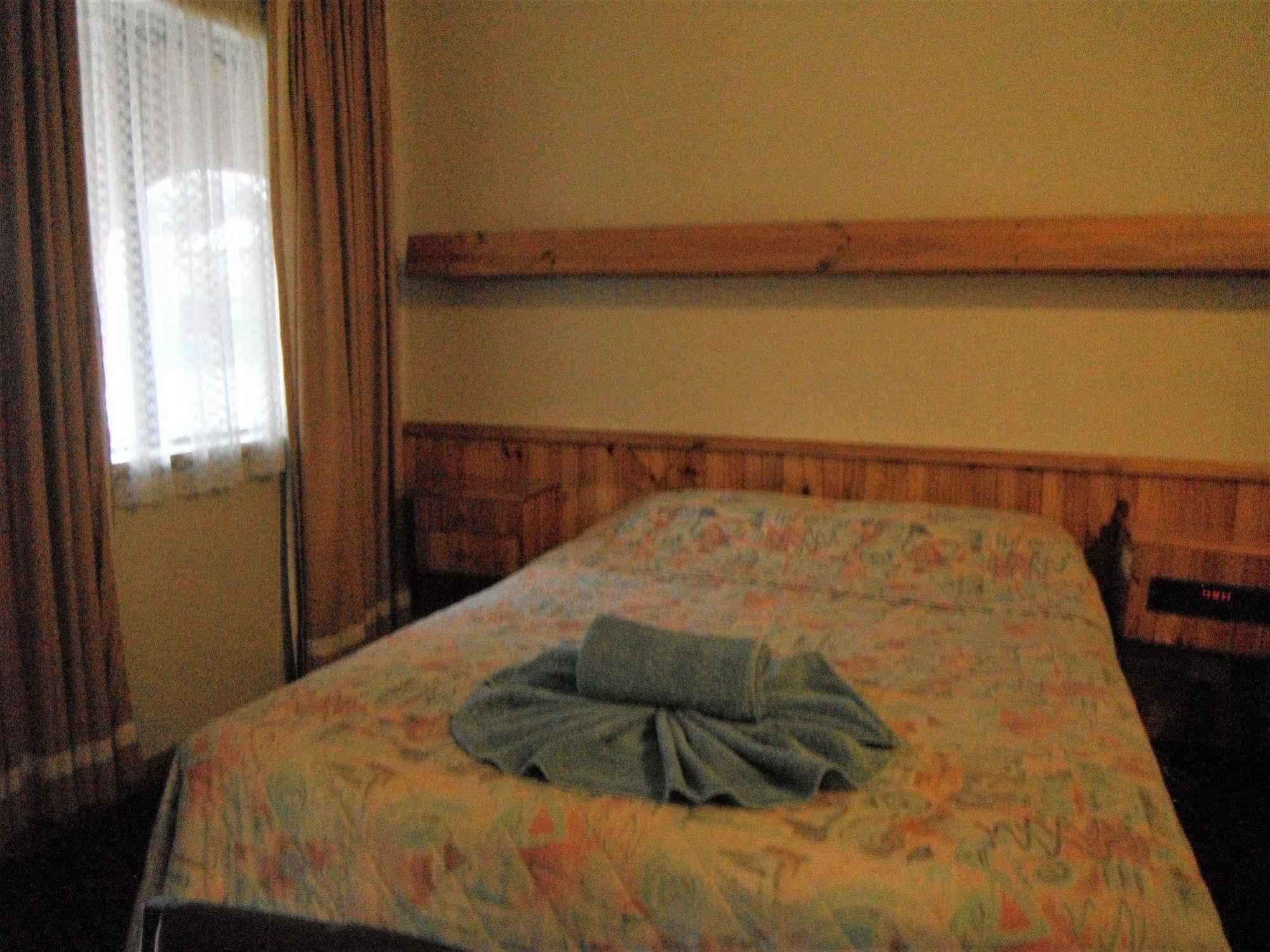 Coomacountry Club Motor Inn Exterior foto