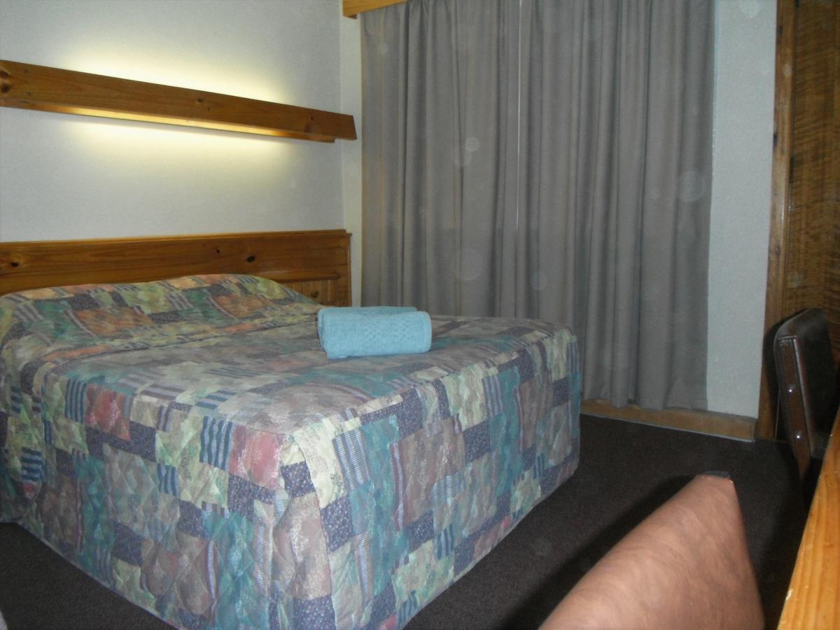 Coomacountry Club Motor Inn Exterior foto